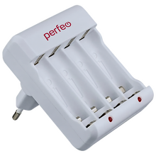 Зарядное устройство Perfeo PF_B4036 , 4 слота , 220 В ( Ni-Mh / Ni-Cd : R3 , R6 ) 
